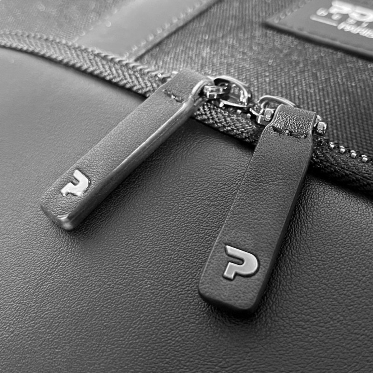 Image 11 for PORT MUSE SIGNATURE 16" backpack - pouch included