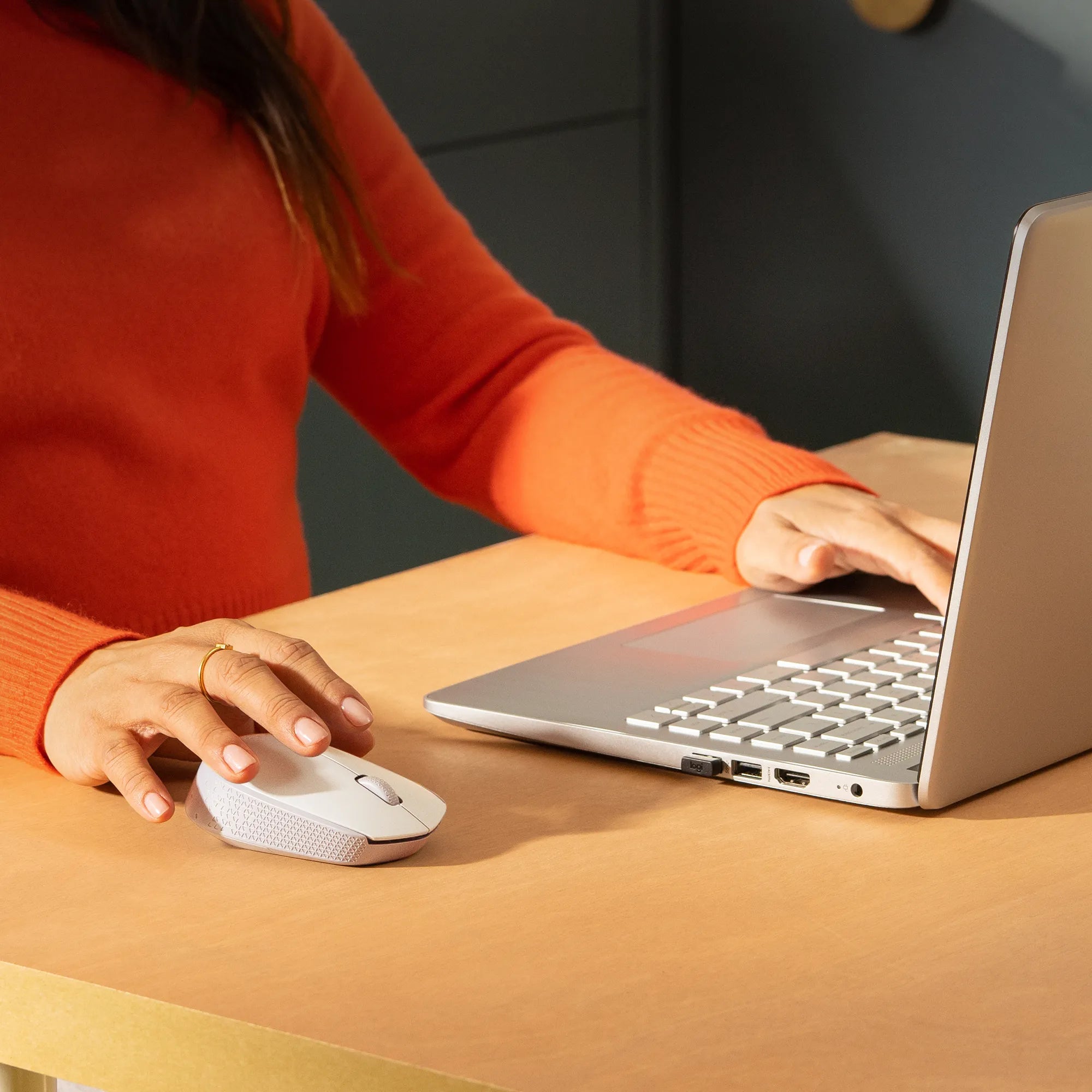 Image 4 for Logitech M171 Wireless Mouse - White