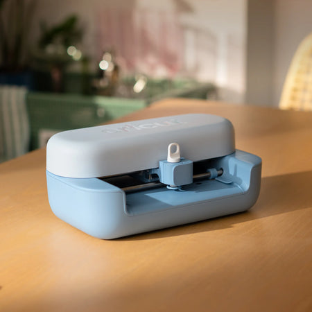 Image 2 for Cricut Joy 2 Bundle - Smart Cutting Machine