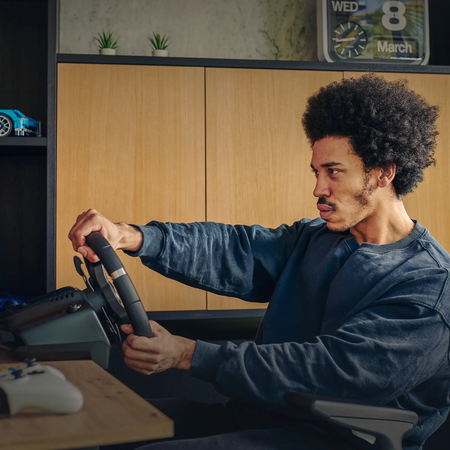 Image 4 for Logitech G920 Driving Force Racing Wheel