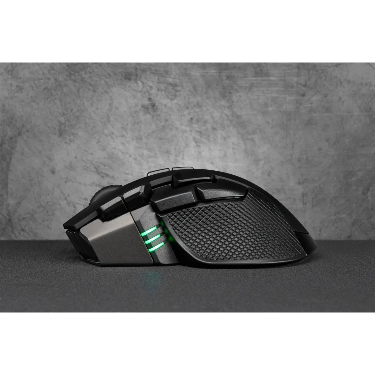 Image 6 for Corsair Ironclaw RGB Wireless Gaming Mouse