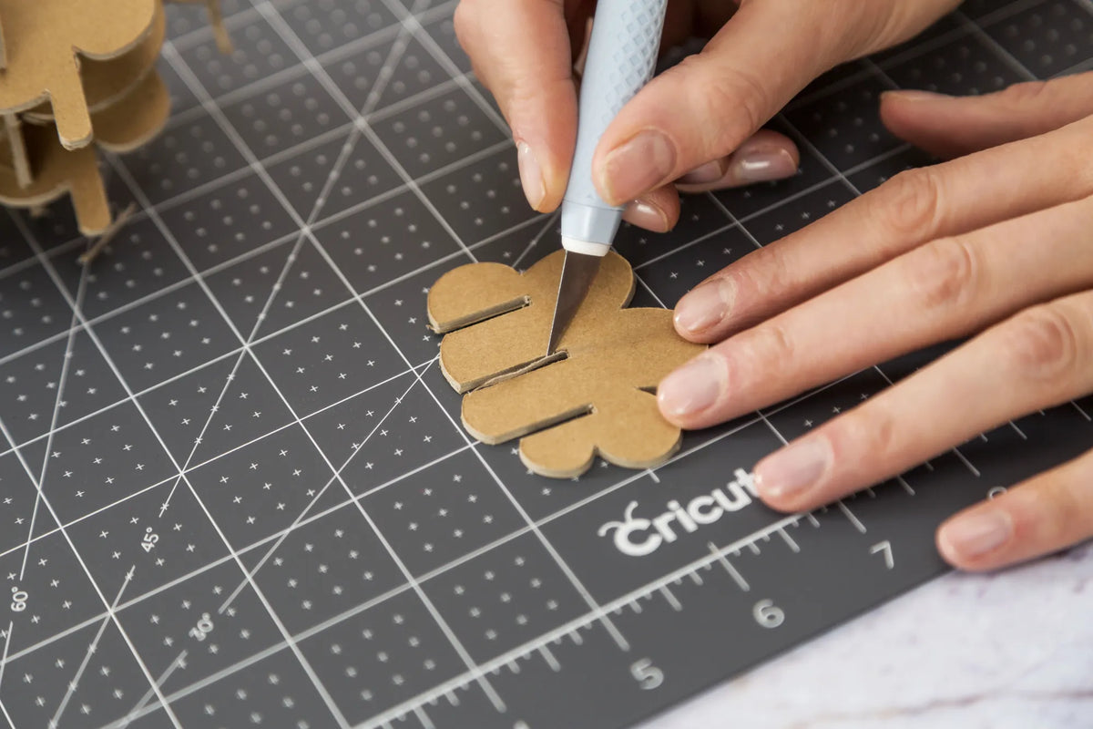 Image 12 for Cricut TrueControl Knife in Blue