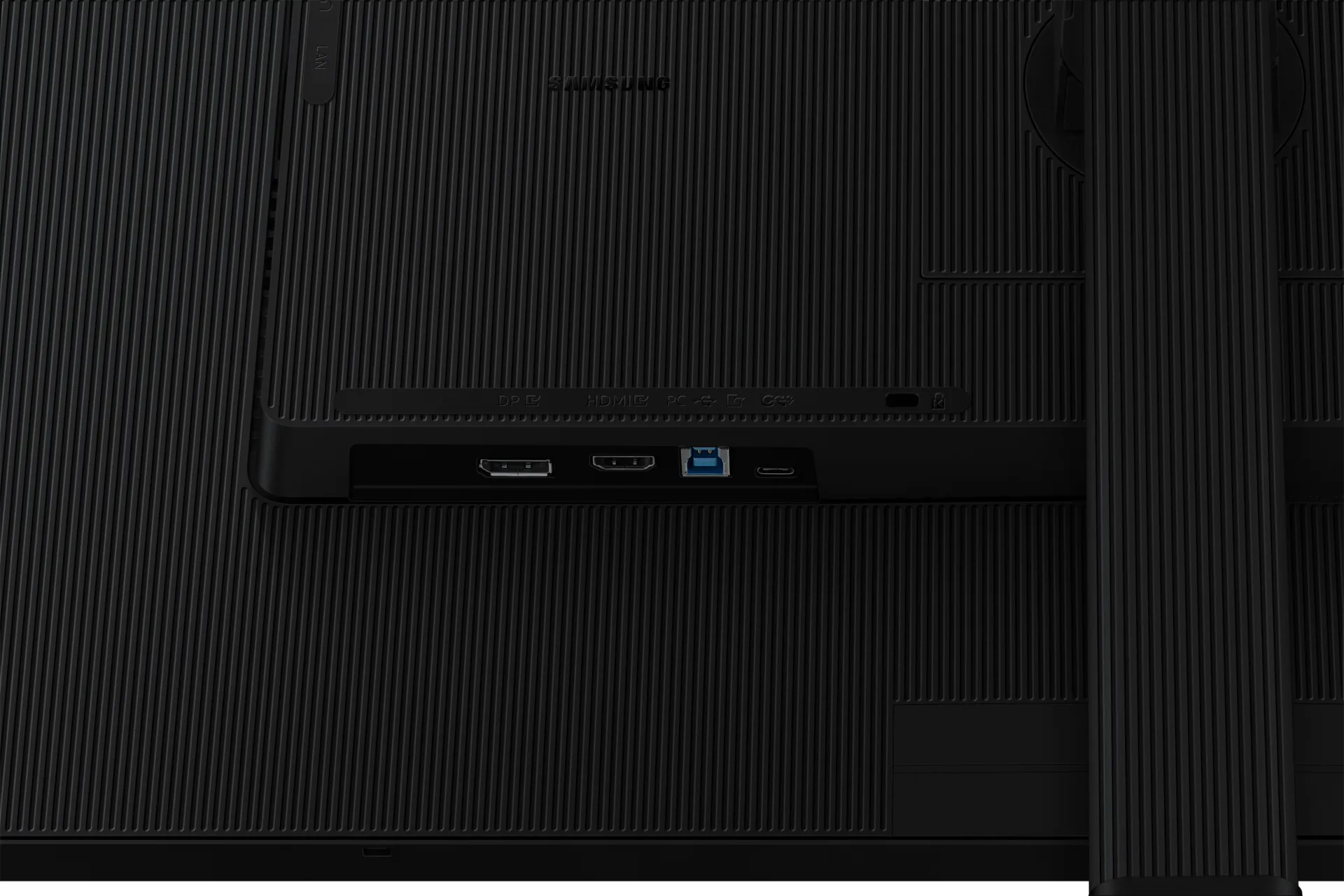 Image 9 for Samsung 32-inch LS32D800UA ViewFinity UHD Monitor