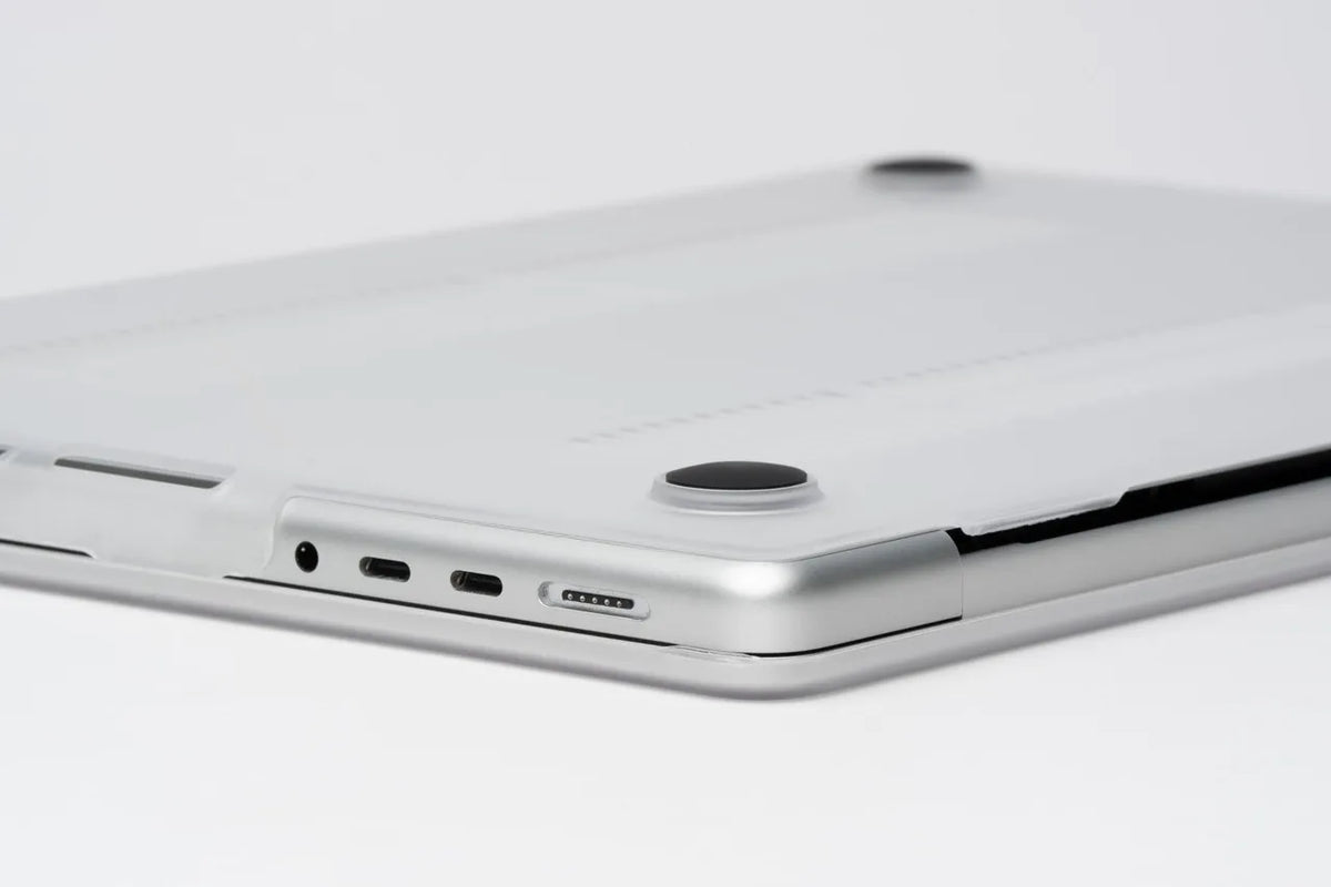 Image 14 for ZAGG Hardshell Case for Apple MacBook Pro 13" M1/M2 (2020) - Smoke