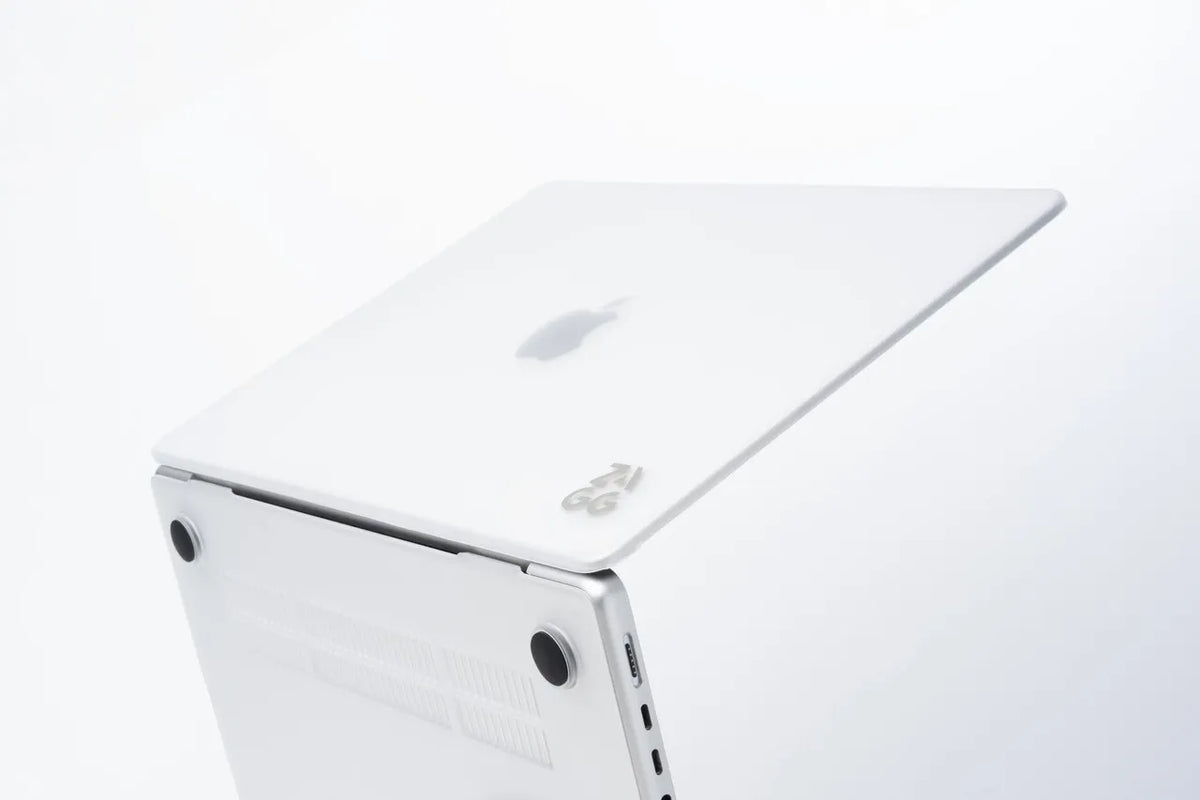 Image 16 for ZAGG Hardshell Case for Apple MacBook Pro 13" M1/M2 (2020) - Smoke