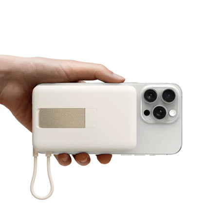 Image 3 for Xiaomi Magnetic Power Bank 10000mAh with Built-in Stand - Beige