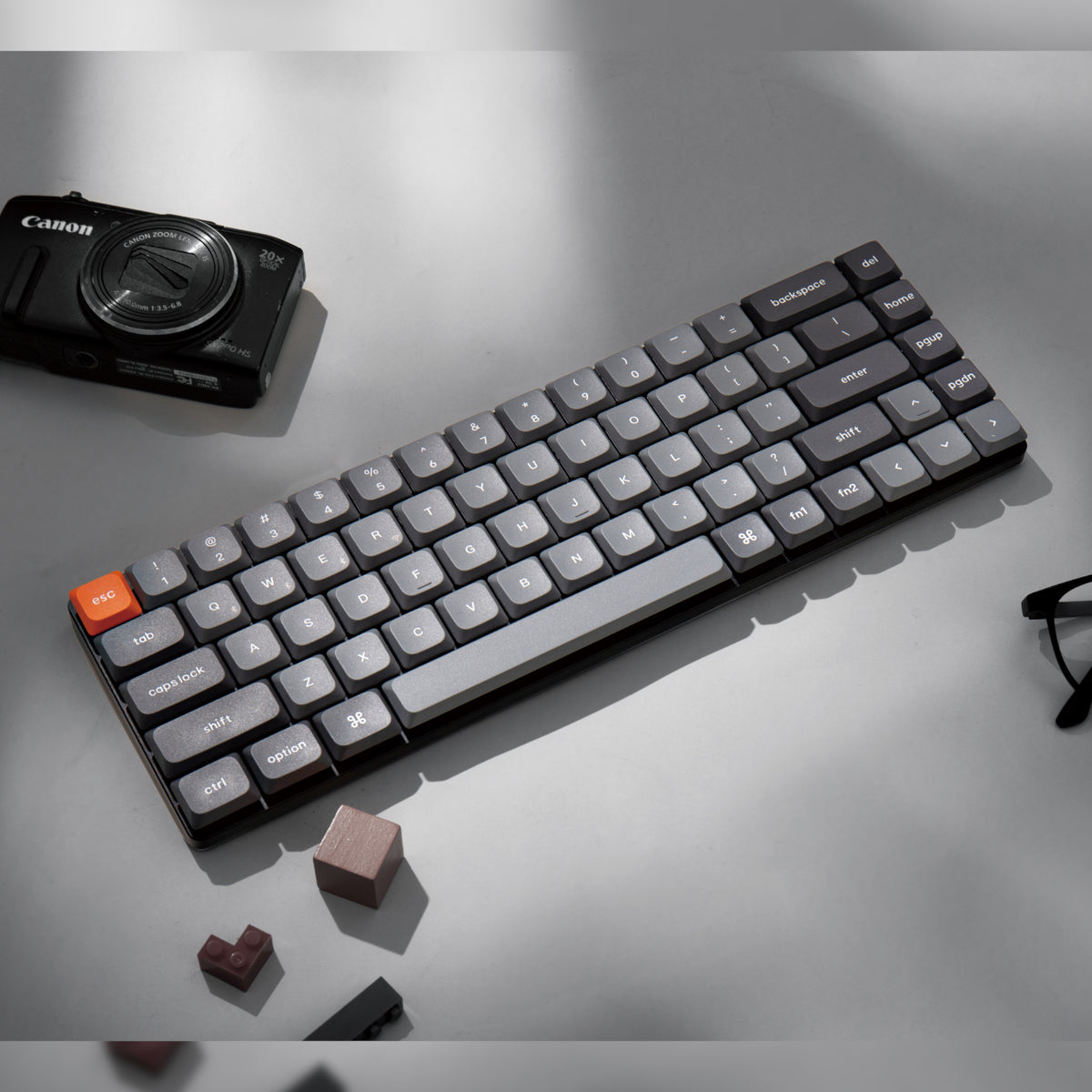 Image 4 for Keychron K7 Max QMK/VIA 65% Wireless Custom Mechanical Keyboard | BROWN Switches