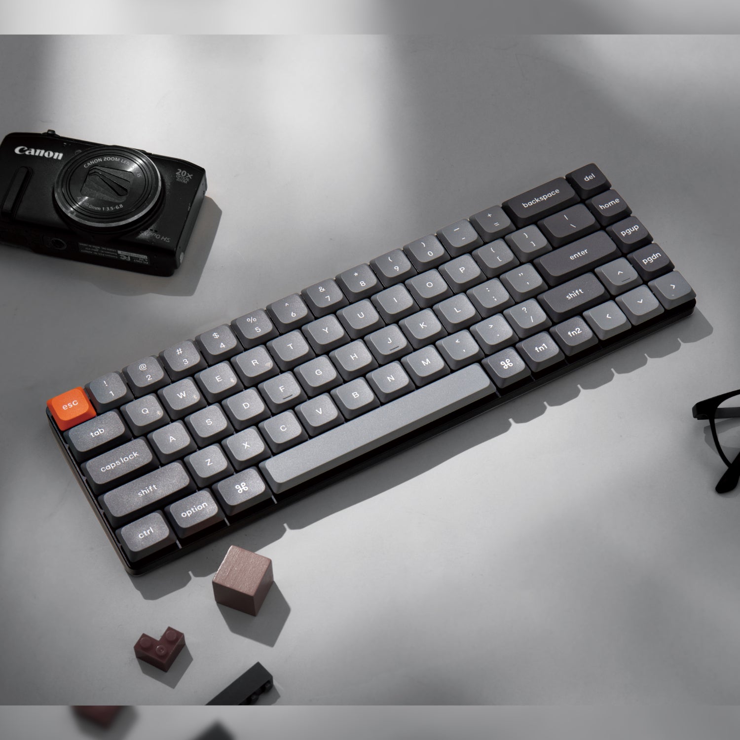 Image 4 for Keychron K7 Max QMK/VIA 65% Wireless Custom Mechanical Keyboard | BROWN Switches