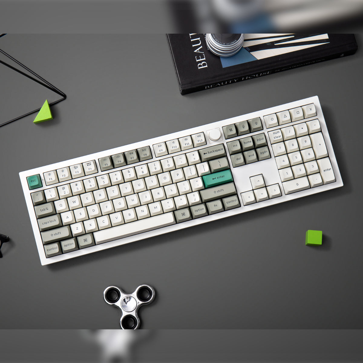 Image 3 for Keychron Q6 Max QMK/VIA Wireless Custom Mechanical Keyboard KSA Gateron Red Jupiter Switches - Shell White