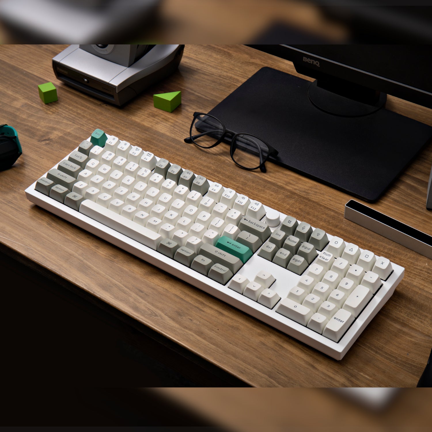 Image 4 for Keychron Q6 Max QMK/VIA Wireless Custom Mechanical Keyboard KSA Gateron Red Jupiter Switches - Shell White