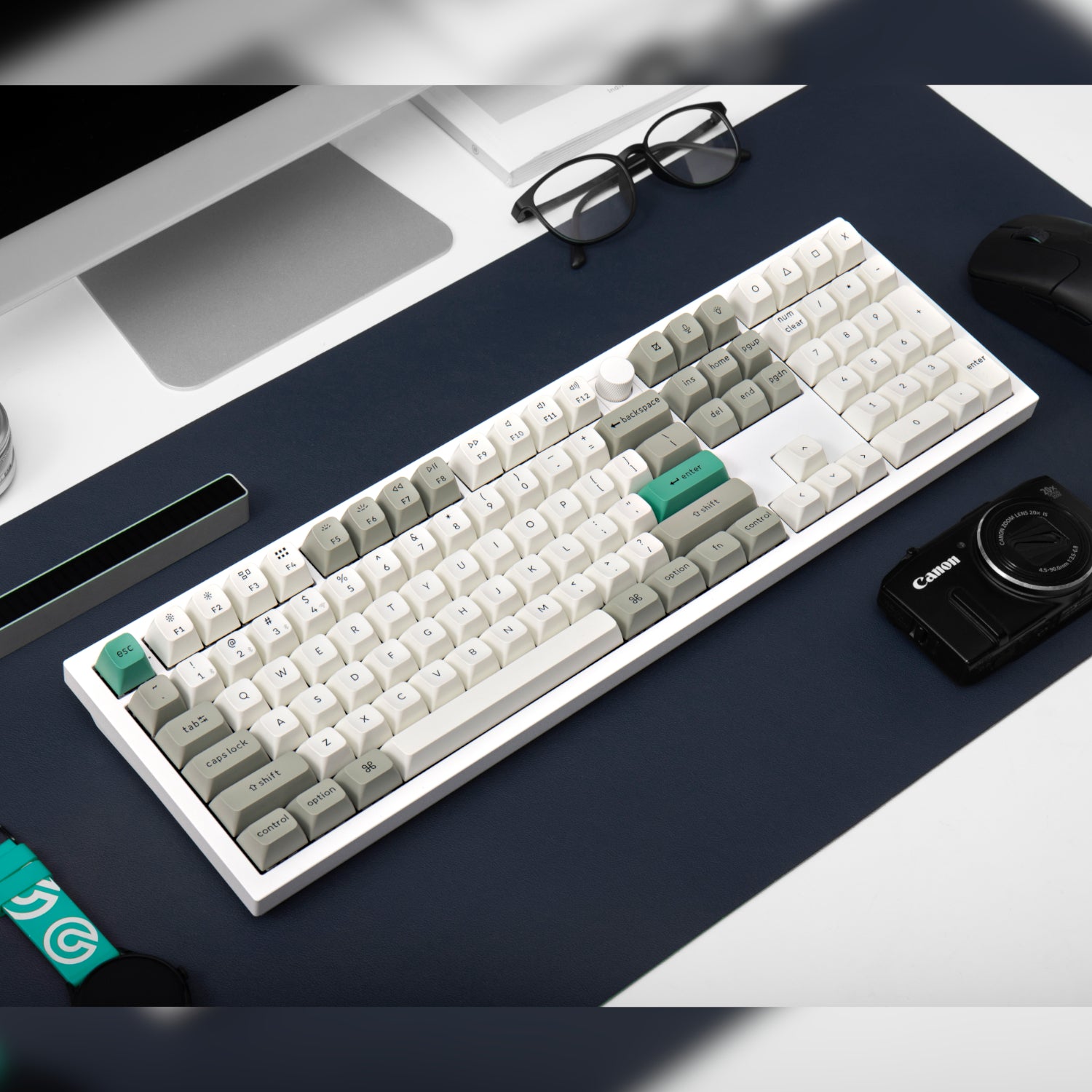 Image 5 for Keychron Q6 Max QMK/VIA Wireless Custom Mechanical Keyboard KSA Gateron Red Jupiter Switches - Shell White