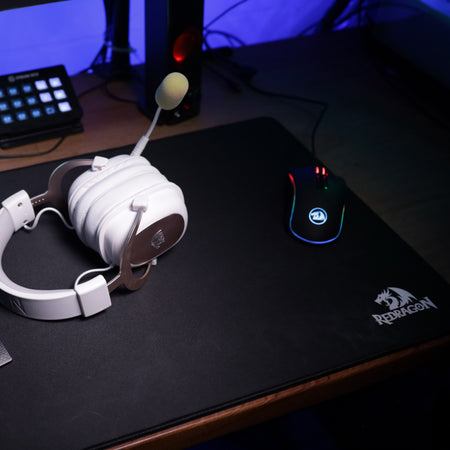 Image 3 for REDRAGON MOUSEPAD FLICK XL 400X900 BK