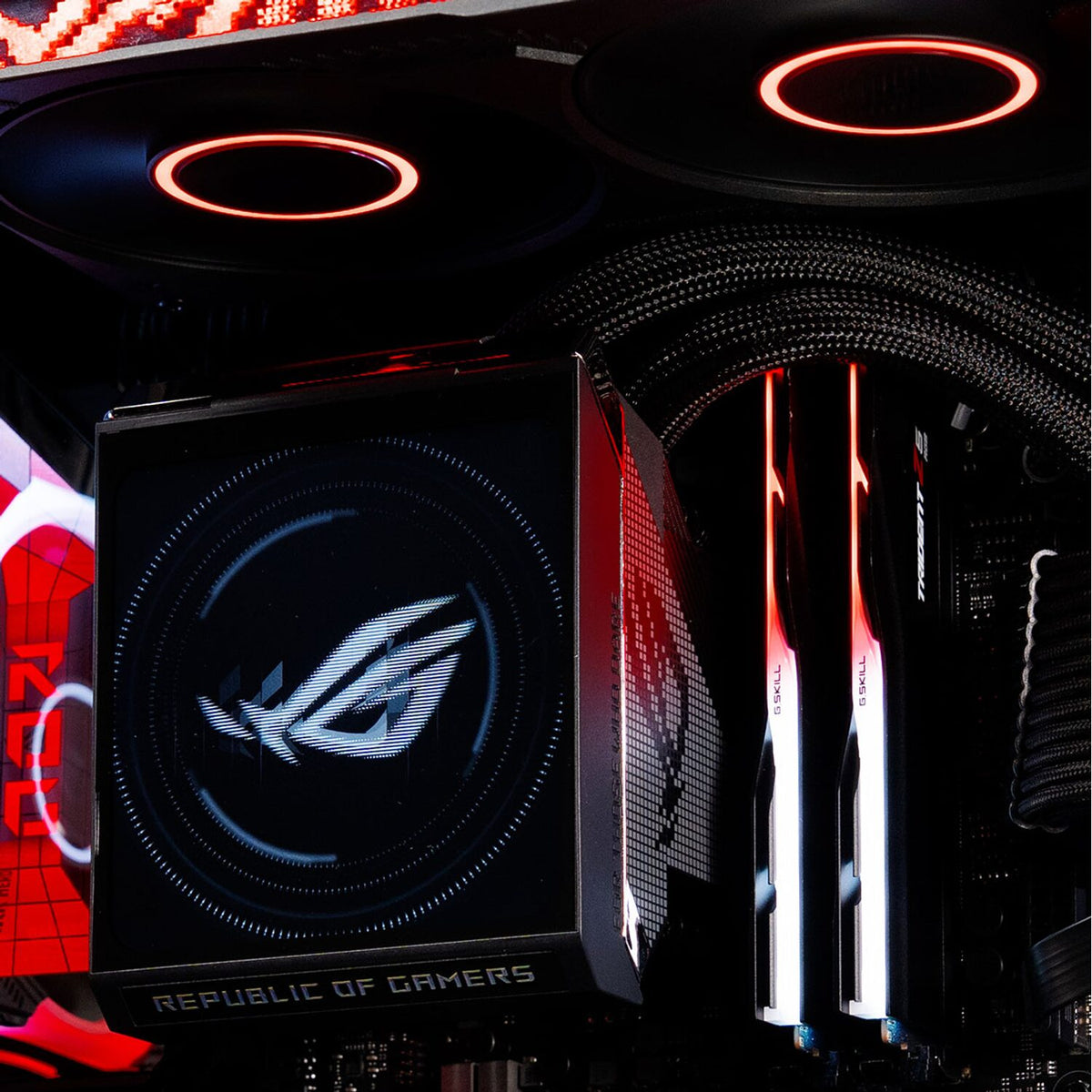 Image 4 for ASUS ROG Strix SLC IV 360 ARGB LCD Liquid CPU Cooler - Black
