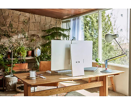 Image 6 for Samsung LS32DM801 32 Flat M8 4K UHD Smart Monitor (16:9)